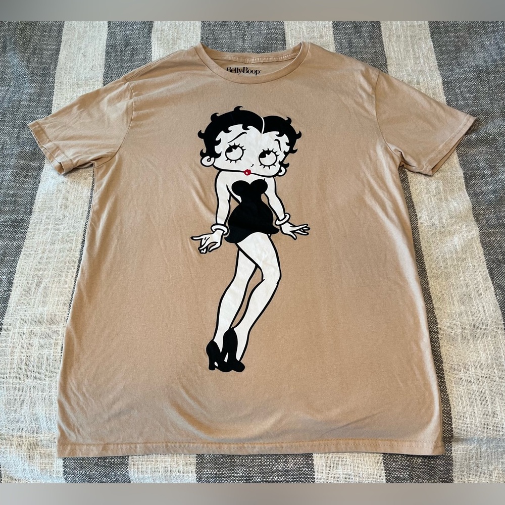BETTY 🖤 BOOP T-Shirt Beige Short Sleeve w/Betty Boop Women SZ L